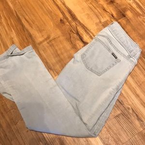 Jennifer Lopez light wash Capri